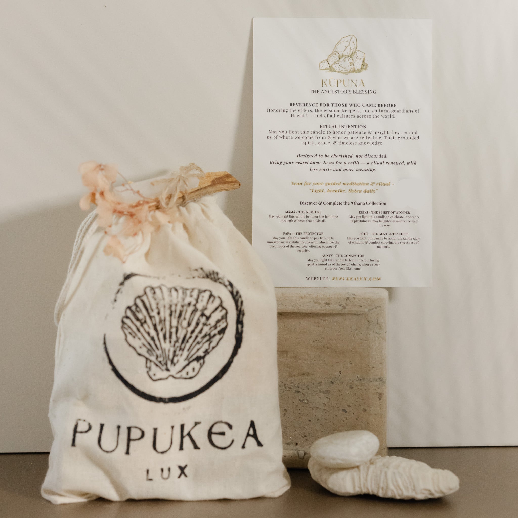 Kūpuna Candle Sacred Stone Glow